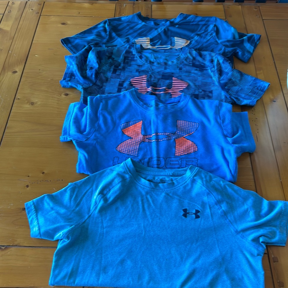 4 Y-Lg short sleeve T-shirt’s;